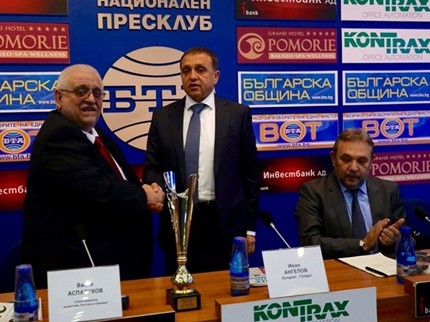 Иван и Лука Ангелови от фирма „Градус“ са агробизнесмени на 2015 г.